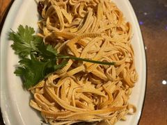 -山河屯铁锅炖·非遗东北菜(南山店)