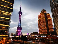 -陆家嘴空中步行连廊