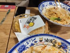 肥瘦肉夹馍-陕味食族油泼面(同济南路店)