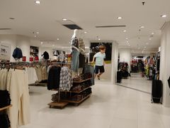 -优衣库(重庆星光时代广场店)