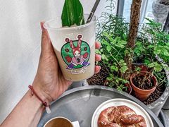 -red donkey coffee