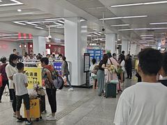 -昆明火车站(地铁站)