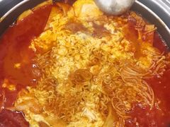 -三清洞摩西韩式年糕火锅(威高广场店)