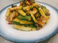 椒麻黄瓜螺头-小船渔村•大连菜•大连焖鱼(明泽街店)