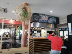 -12 Rocks Beach Bar Cafe