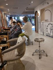 -苏豪路易士·嘉玛发廊