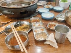 -明洞阿姨·韩式酱蟹烤肉·创意料理(方庄店)