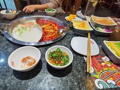 -井格重庆火锅(临平银泰城店)