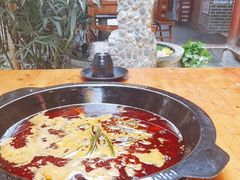 -三道苗苗鱼·美蛙黄辣丁(八里店)