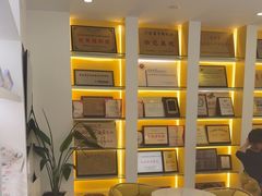 -首脑美容美发化妆美甲培训学校(龙岗校区)