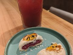 玫瑰鲜花饼-山茶云南菜(永安里店)