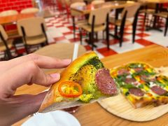 -城市大道红炉披萨烘焙坊