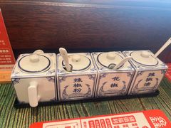 -鑫花溪牛肉米粉(东环大润发店)