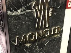 -MONCLER(北京SKP概念店)