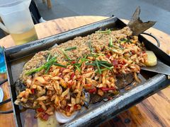 -宏兴烤鱼山庄(宣恩总店)