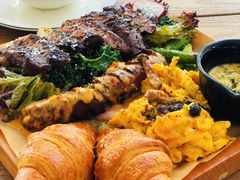 -Mark&Mars Restaurant