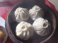 -老西白点心店