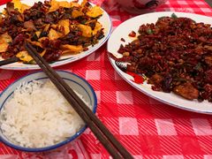 -荆九爷爆炒桥头三嫩(云南北路店)