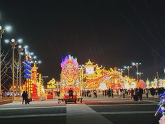 -淄博花灯齐彩城