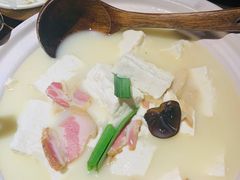 土家手掰柴火豆腐-吃饭皇帝大(合生汇店)