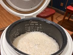 电饭煲米饭-味上湘菜馆(岳麓山店)