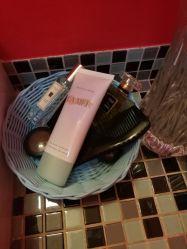 -杉惠素颜美妆皮肤管理中心