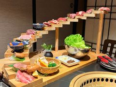 -山川小町·极番烧肉(新地假日广场店)