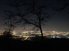 -鬼笑石后山停车场