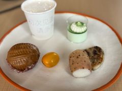 -桔子酒店(上海西藏北路地铁站店)