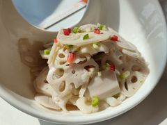 白玉雪莲-博望坡饭店(宜山路店)