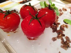 番茄脆菇沙拉-小大董·烤鸭(凤凰汇店)