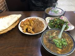 胡辣汤-徐州把子肉菜煎饼(融侨店)