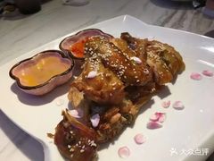 -蜜桃餐厅·伴山(湖滨商业街店)