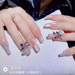 -Pink You美甲洗眉纹绣定制中心