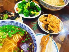 -牛壹品牛肉拉面(东风路店)