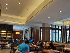 -亚龙湾希尔顿自助餐厅·海鲜·烧烤·沙滩BBQ·现场乐队
