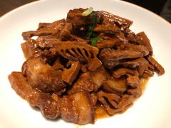 歙县笋煨黑毛猪肉-山里亲戚(淞虹路店)