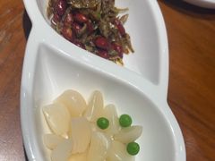 小鱼干花生米-喜鼎海胆水饺(东港店)