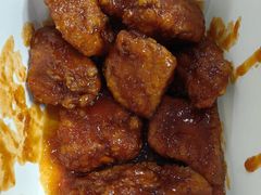 -BHC炸鸡(明洞总店)