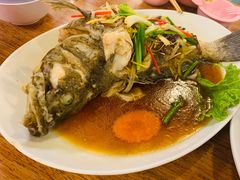 -拉威海鲜市场