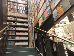-钟书阁(群光广场店)
