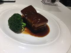 东坡肉-国际青年会议酒店-苏莱斯餐厅