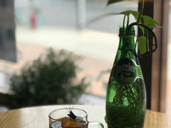-ZING COFFEE 镜咖啡