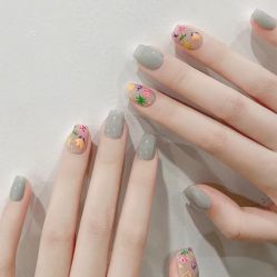 -悦指间美甲美睫
