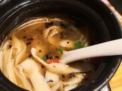 罐罐牛肉刀削面-德居源