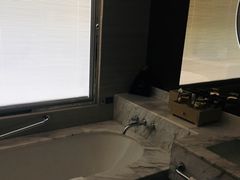 -上海中航虹桥机场泊悦酒店