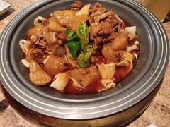 沙湾大盘鸡-耶里夏丽·新疆菜(徐家汇臻选店)