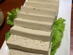 -茸梅路右拐龙虾-农家菜(松江店)
