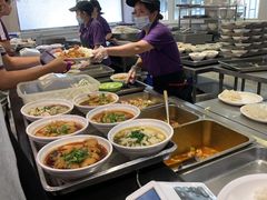 -重庆鲁能巴蜀中学食堂
