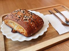 -VERIE BAKEHOUSE